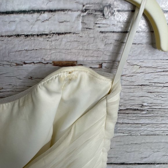 Mikaella mermaid wedding dress size 6 -021 - Picture 9 of 15